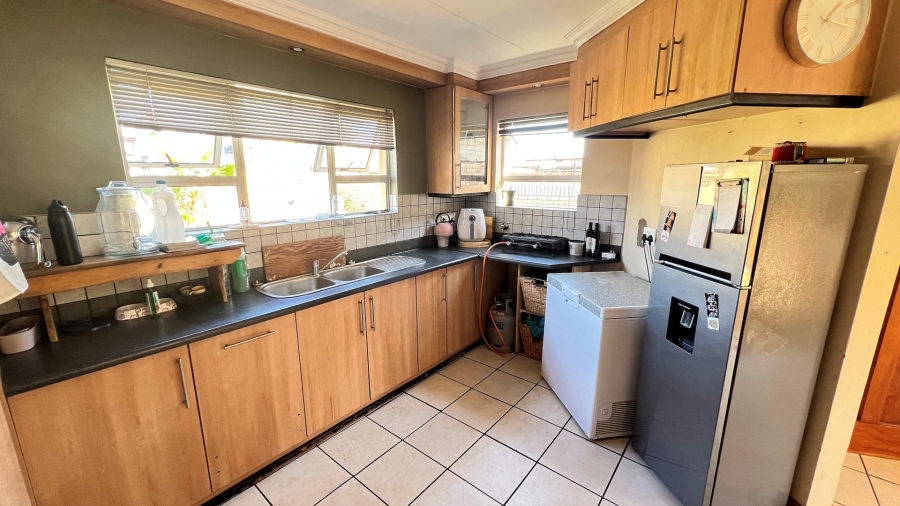 3 Bedroom Property for Sale in Langenhovenpark Free State